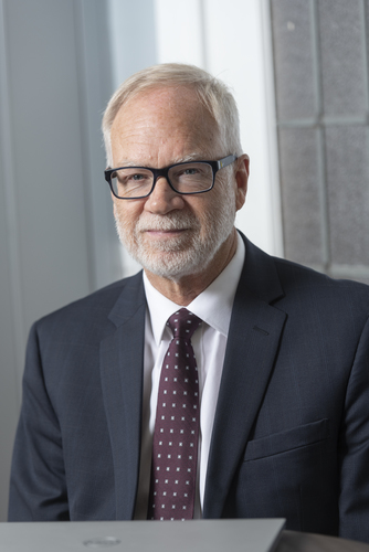 Dr. Walter J DeBoer
